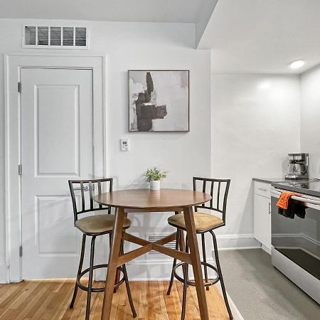 Quiet 1 Bed Studio Heart Of Downtown Дес Мойнс Екстериор снимка